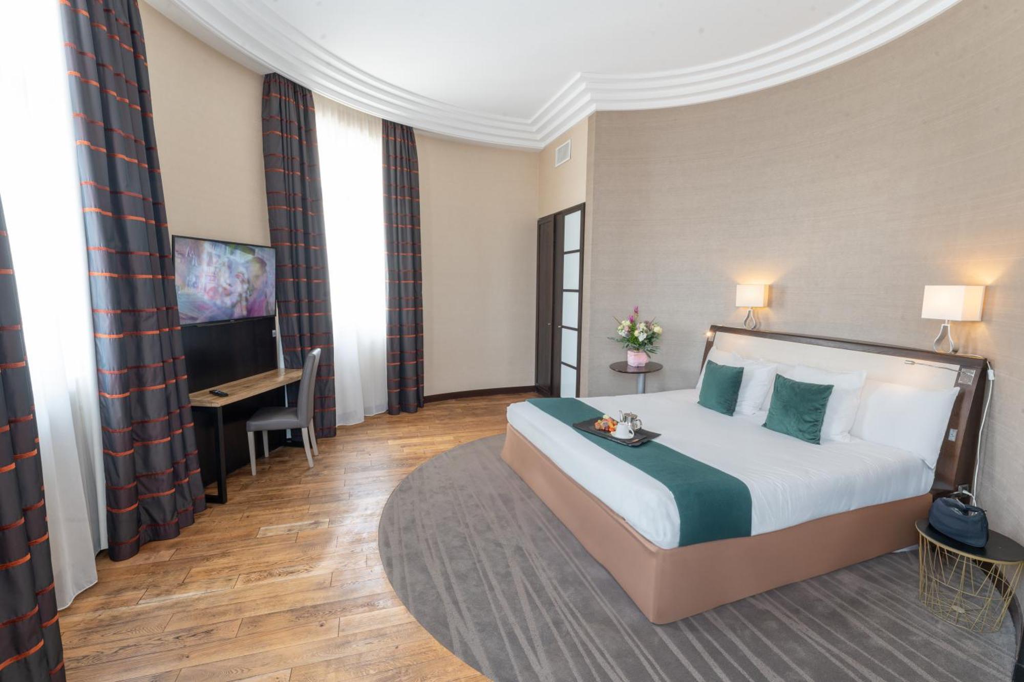 Mercure Centre